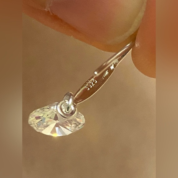 Elegant 925 Silver and Crystal Drop Earrings - Picture 6 of 6